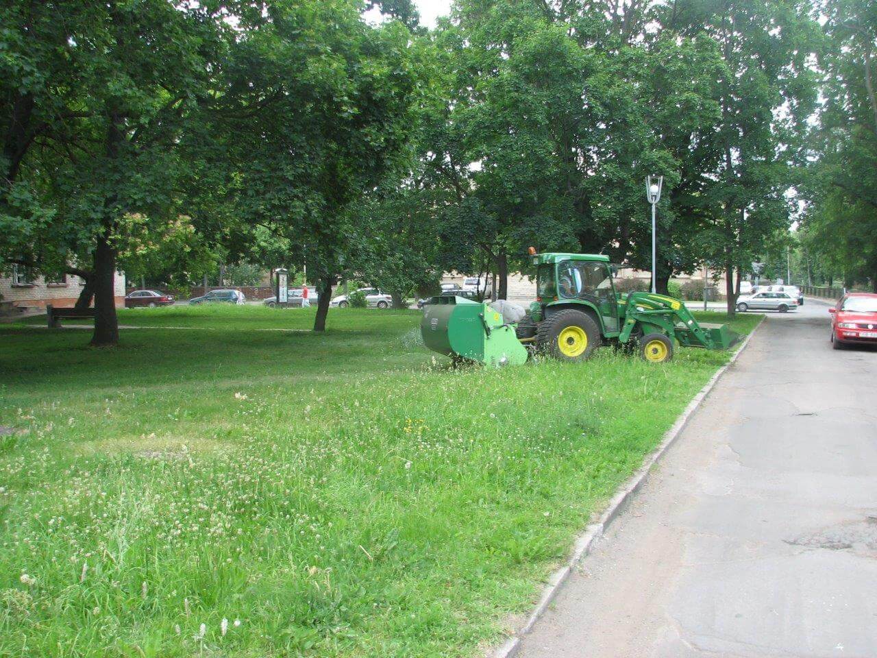 Mowing and ground clearance 3
