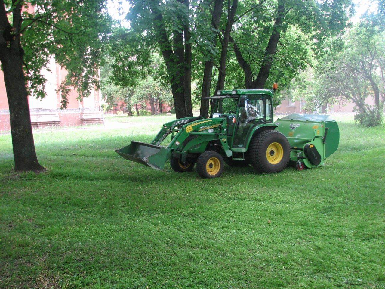 Mowing and ground clearance 6