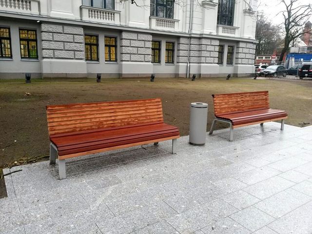 Betona un granīta bruģa/plākšņu ieklāšana ceļiem un laukumiem, ar zālienšūnām stiprināta grants seguma izveide, grants celiņa izbūve koku alejā, ceļa barjeras uzstādīšana, jumta dārza ierīkošana, zāliena un apstādījumu ierīkošana, labiekārtojuma elementu uzstādīšana 20