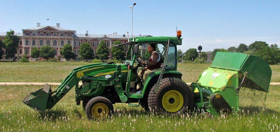 Pļaušana Alejas projekti, teritoriju sakopšana, zāliena pļaušana, zāles pļaušana, zālāja pļaušana, pļaušana ar traktoru, trimerēšana 1