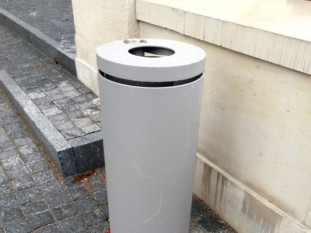 Betona un granīta bruģa/plākšņu ieklāšana ceļiem un laukumiem, ar zālienšūnām stiprināta grants seguma izveide, grants celiņa izbūve koku alejā, ceļa barjeras uzstādīšana, jumta dārza ierīkošana, zāliena un apstādījumu ierīkošana, labiekārtojuma elementu uzstādīšana 19