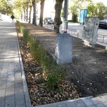 Betona un granīta bruģa/plākšņu ieklāšana ceļiem un laukumiem, ar zālienšūnām stiprināta grants seguma izveide, grants celiņa izbūve koku alejā, ceļa barjeras uzstādīšana, jumta dārza ierīkošana, zāliena un apstādījumu ierīkošana, labiekārtojuma elementu uzstādīšana 9