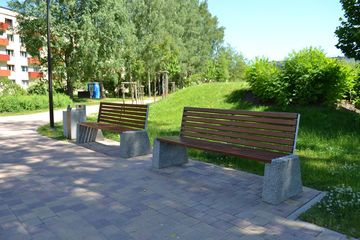 Solu, atkritumu urnu, veloturētāju montāža 1