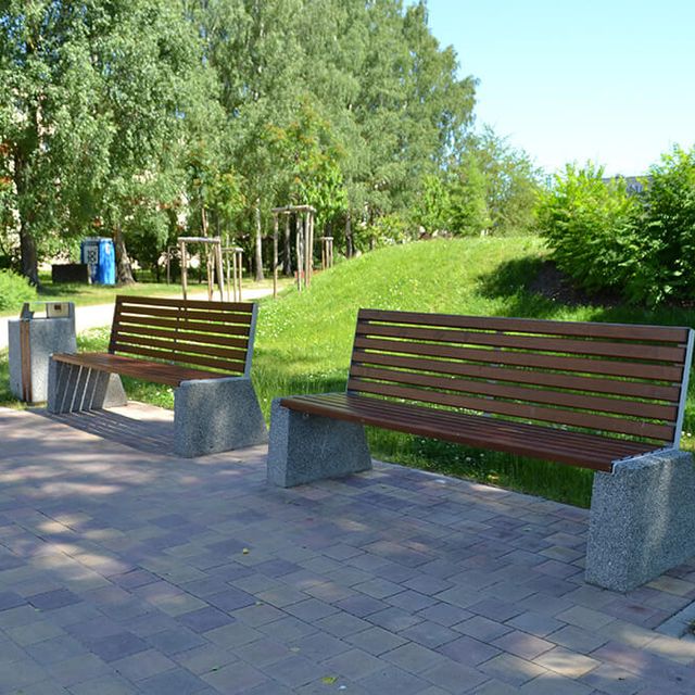 Installation of benches, garbage bins and bicycles racks 1 1