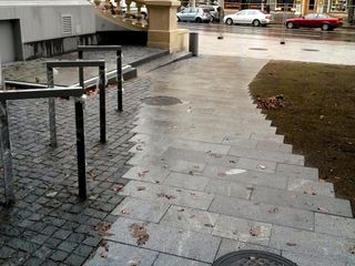 Betona un granīta bruģa/plākšņu ieklāšana ceļiem un laukumiem, ar zālienšūnām stiprināta grants seguma izveide, grants celiņa izbūve koku alejā, ceļa barjeras uzstādīšana, jumta dārza ierīkošana, zāliena un apstādījumu ierīkošana, labiekārtojuma elementu uzstādīšana 17